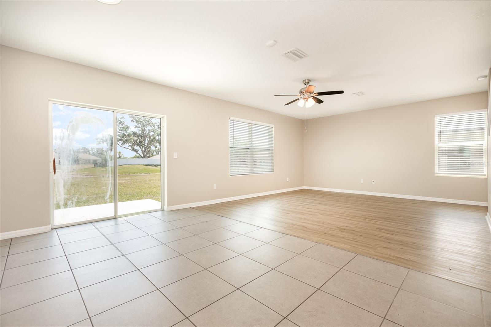 11807 MYRTLE ROCK DR, RIVERVIEW, FL, 33578