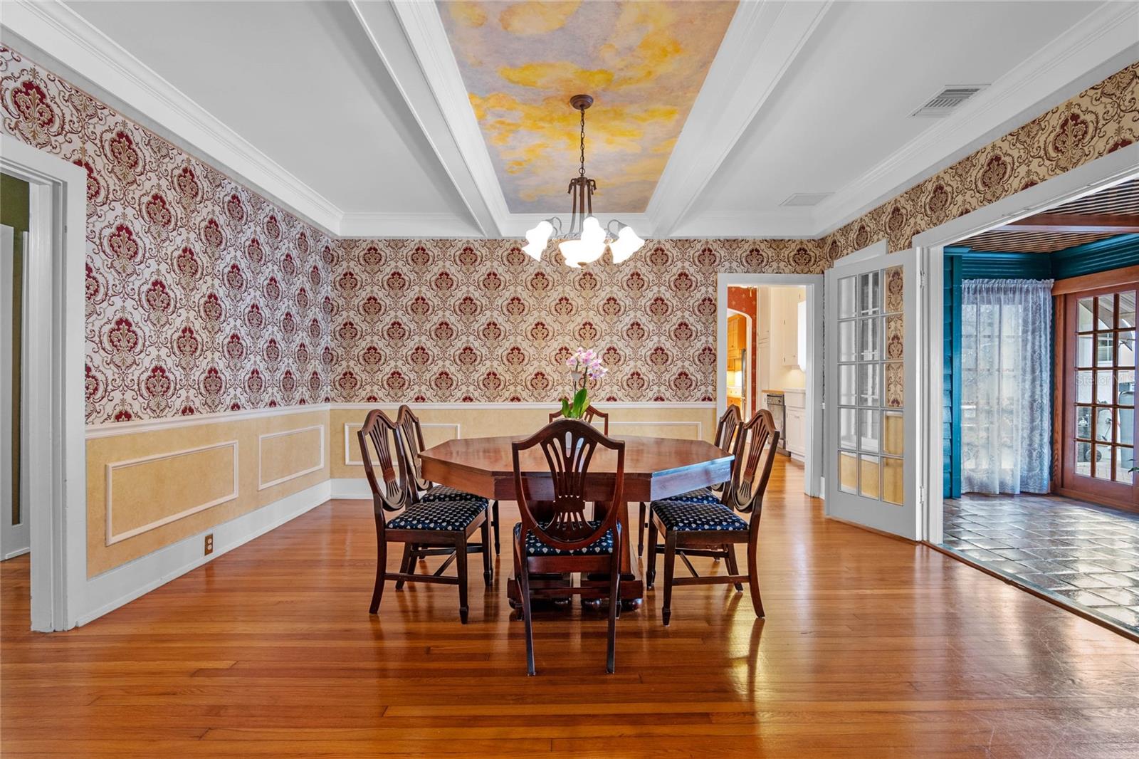 525 SHERIDAN BLVD, ORLANDO, FL, 32804