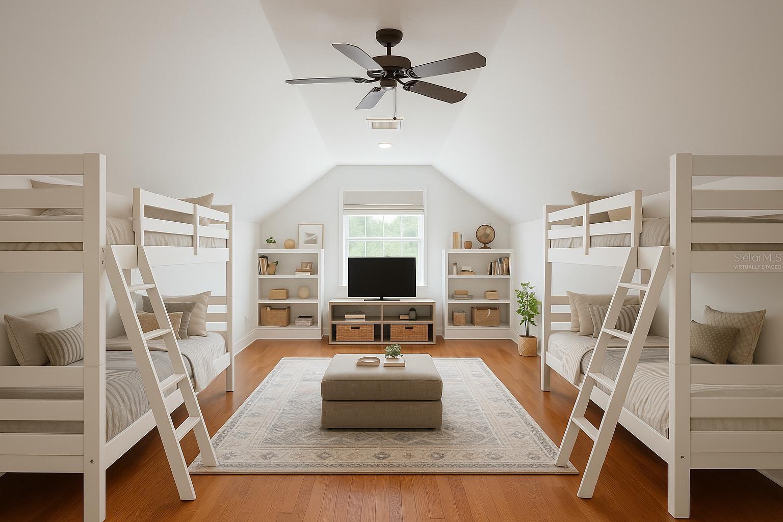 525 SHERIDAN BLVD, ORLANDO, FL, 32804