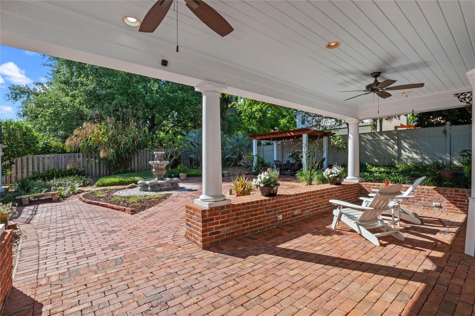 525 SHERIDAN BLVD, ORLANDO, FL, 32804