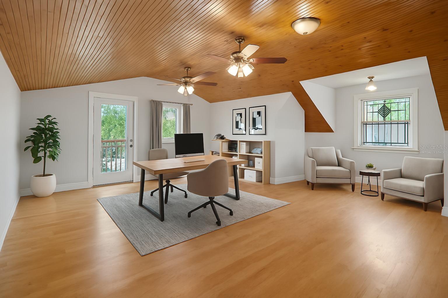 525 SHERIDAN BLVD, ORLANDO, FL, 32804