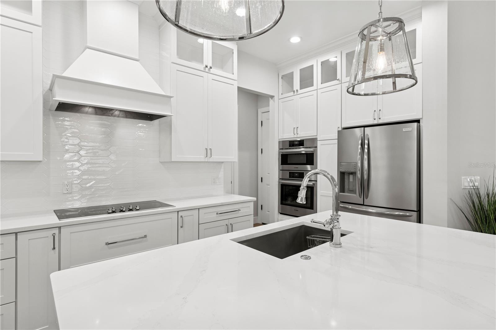4013 RED ROCK LN, SARASOTA, FL, 34231