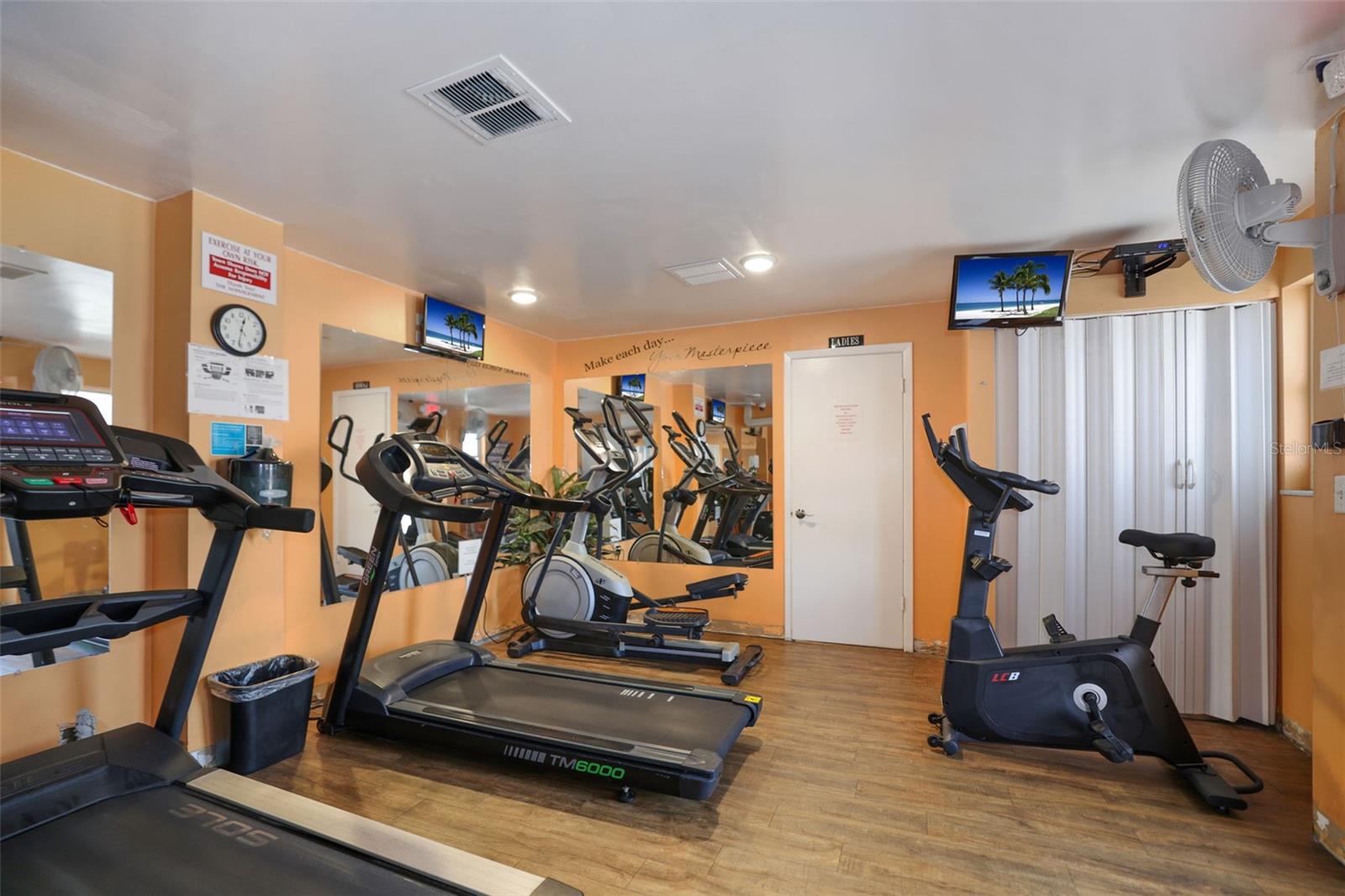 5925 SHORE BLVD S #312, GULFPORT, FL, 33707