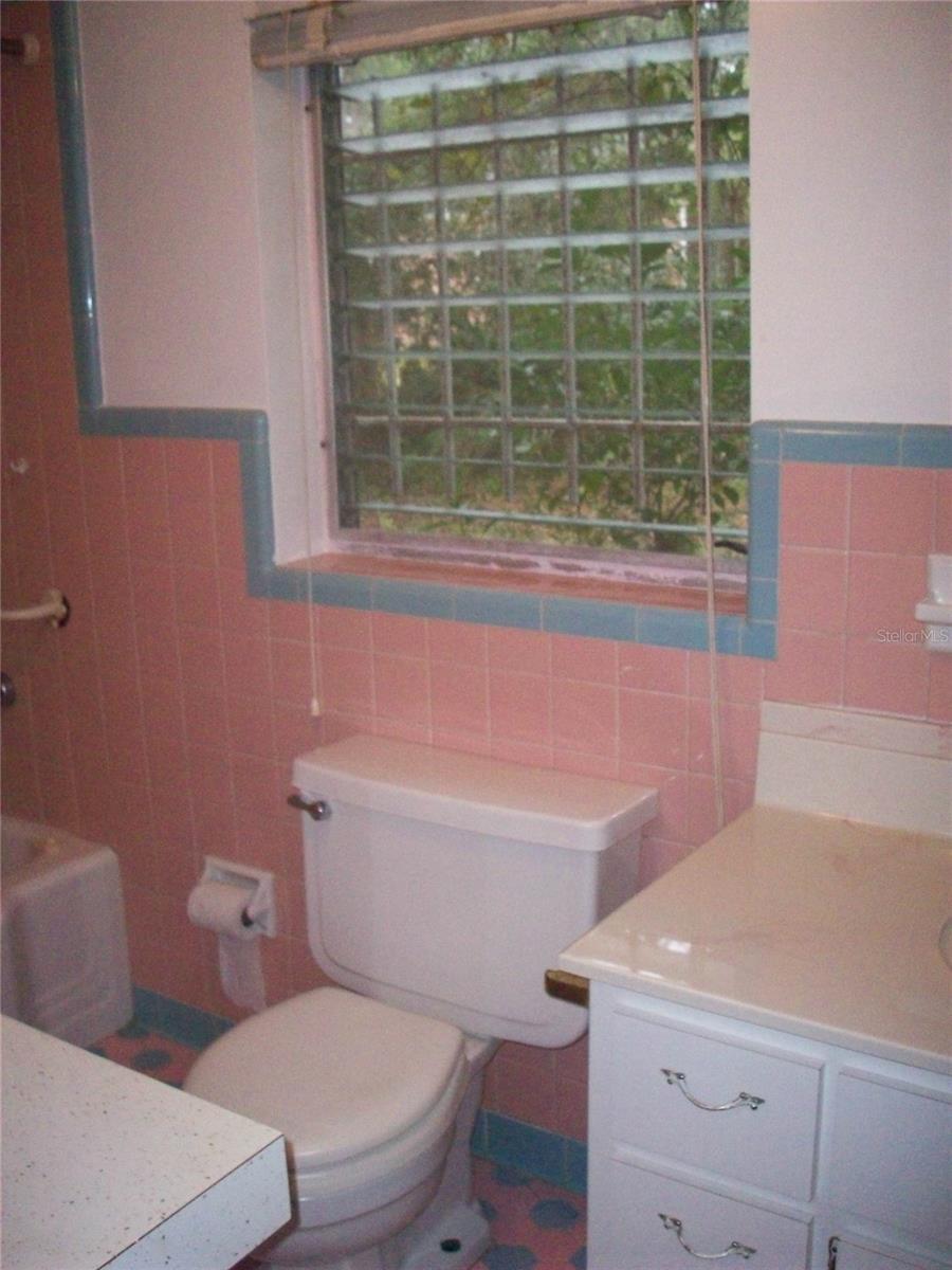 612 NE 10TH PL #B, GAINESVILLE, FL, 32601