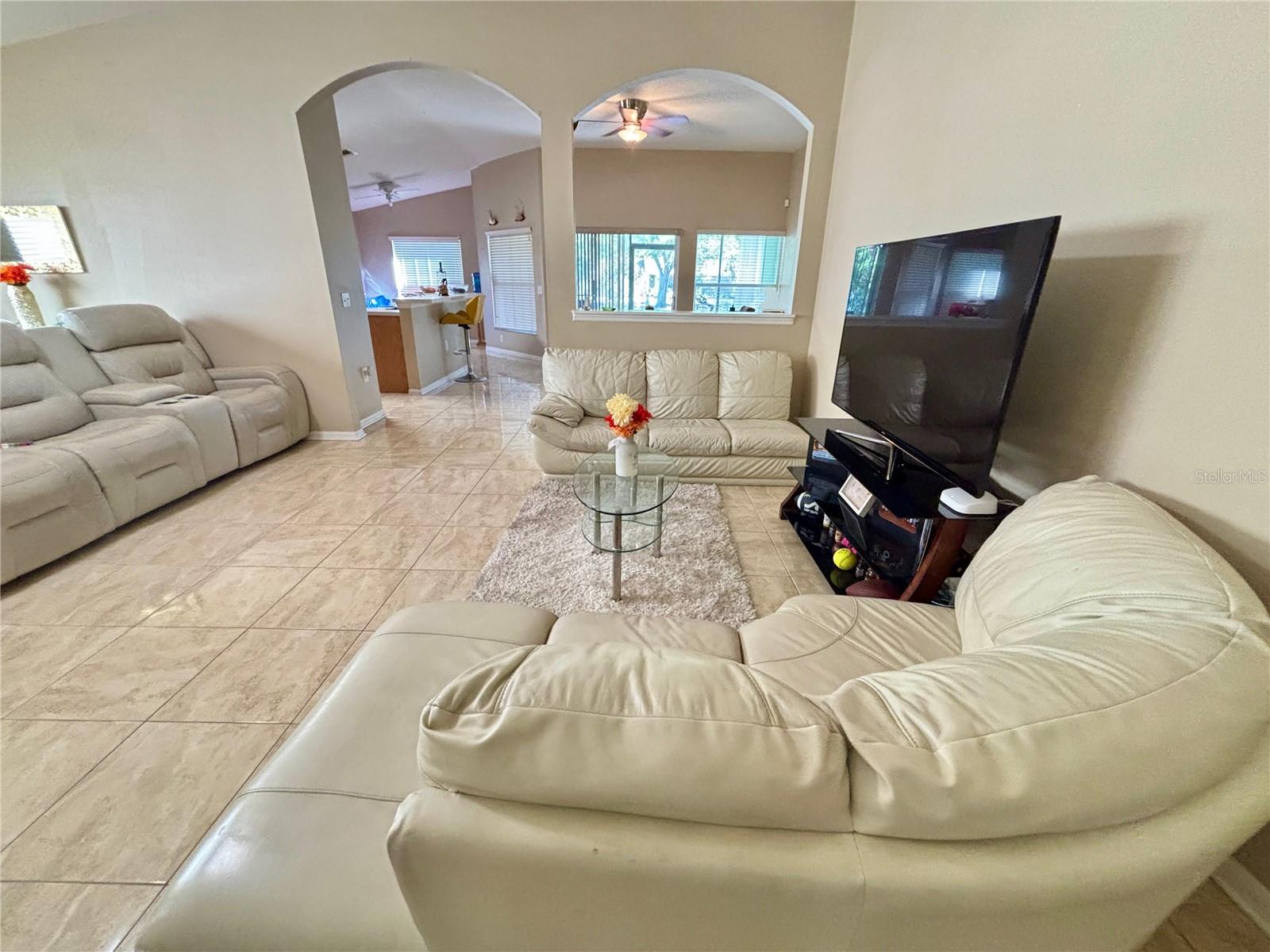 7114 HAMILTON PARK BLVD, TAMPA, FL, 33615
