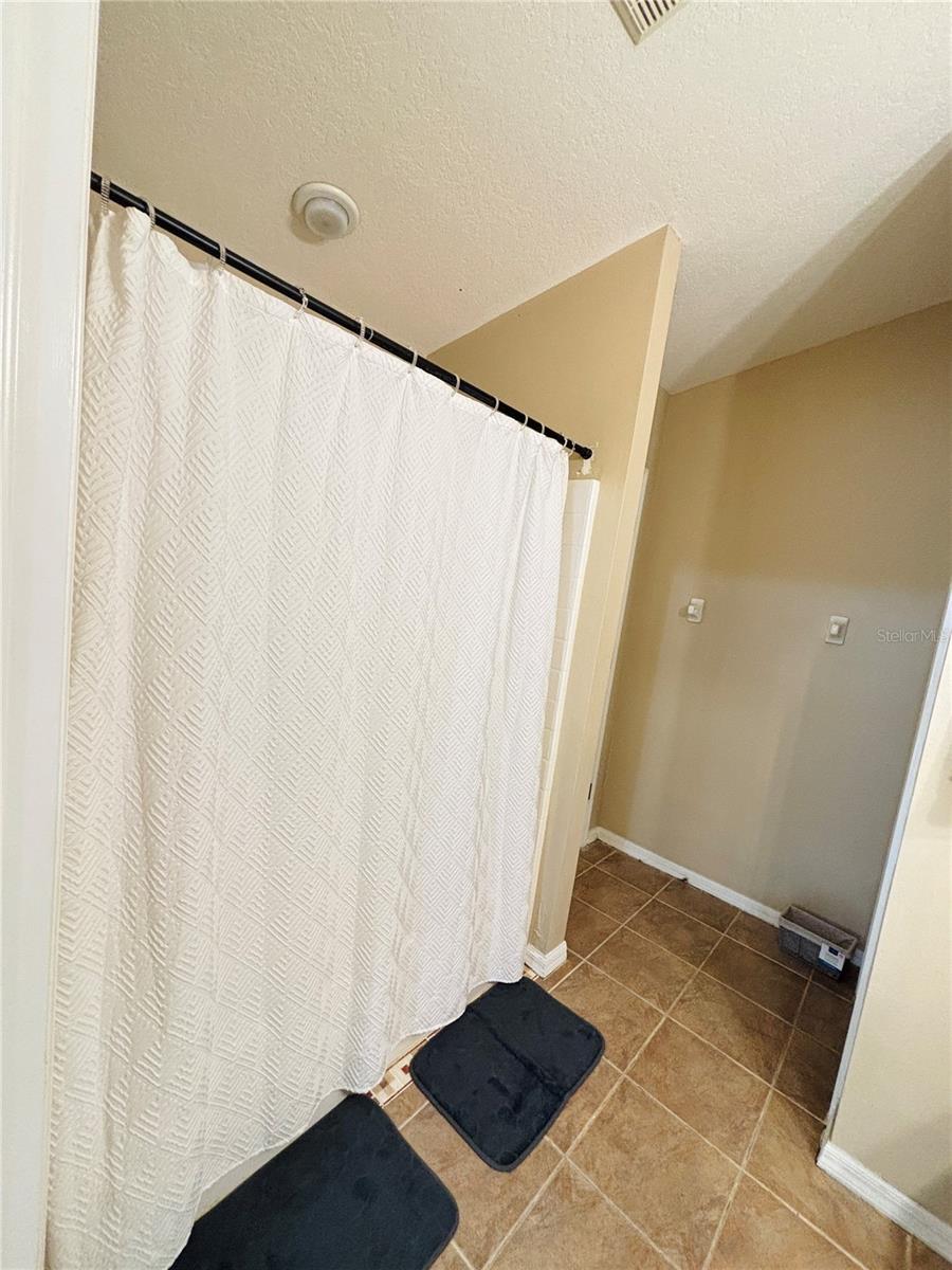 7114 HAMILTON PARK BLVD, TAMPA, FL, 33615