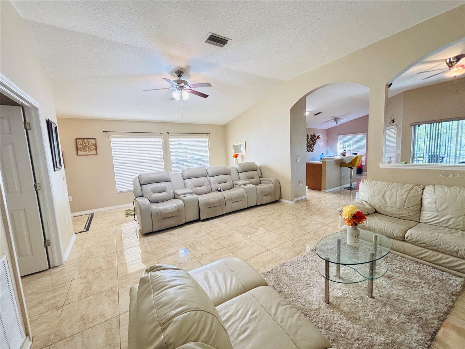 7114 HAMILTON PARK BLVD, TAMPA, FL, 33615