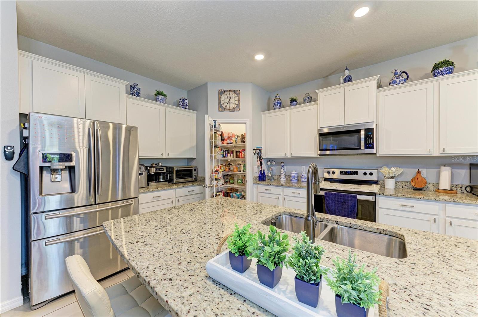 16934 OVAL RUM DR, WIMAUMA, FL, 33598