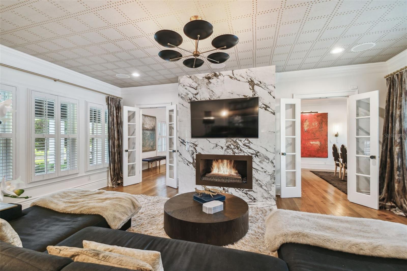 TB8367637 Property Photo