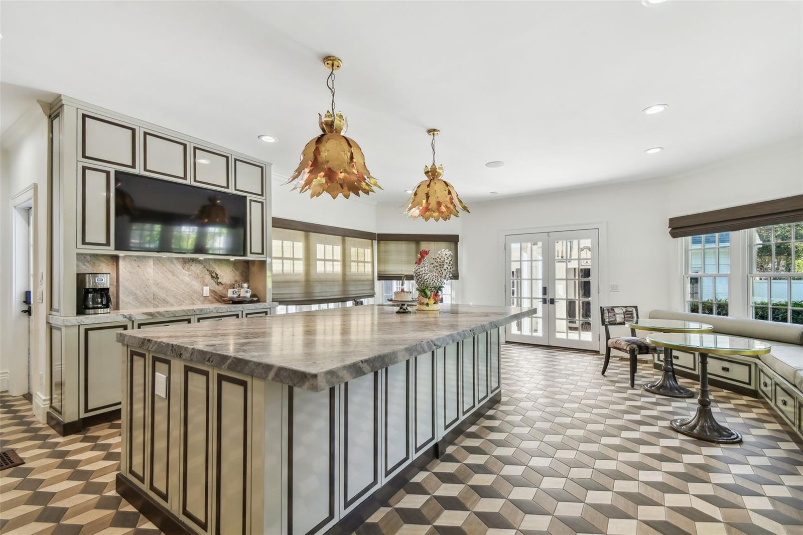 TB8367637 Property Photo