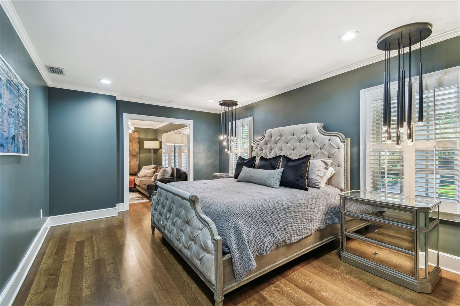 TB8367637 Property Photo