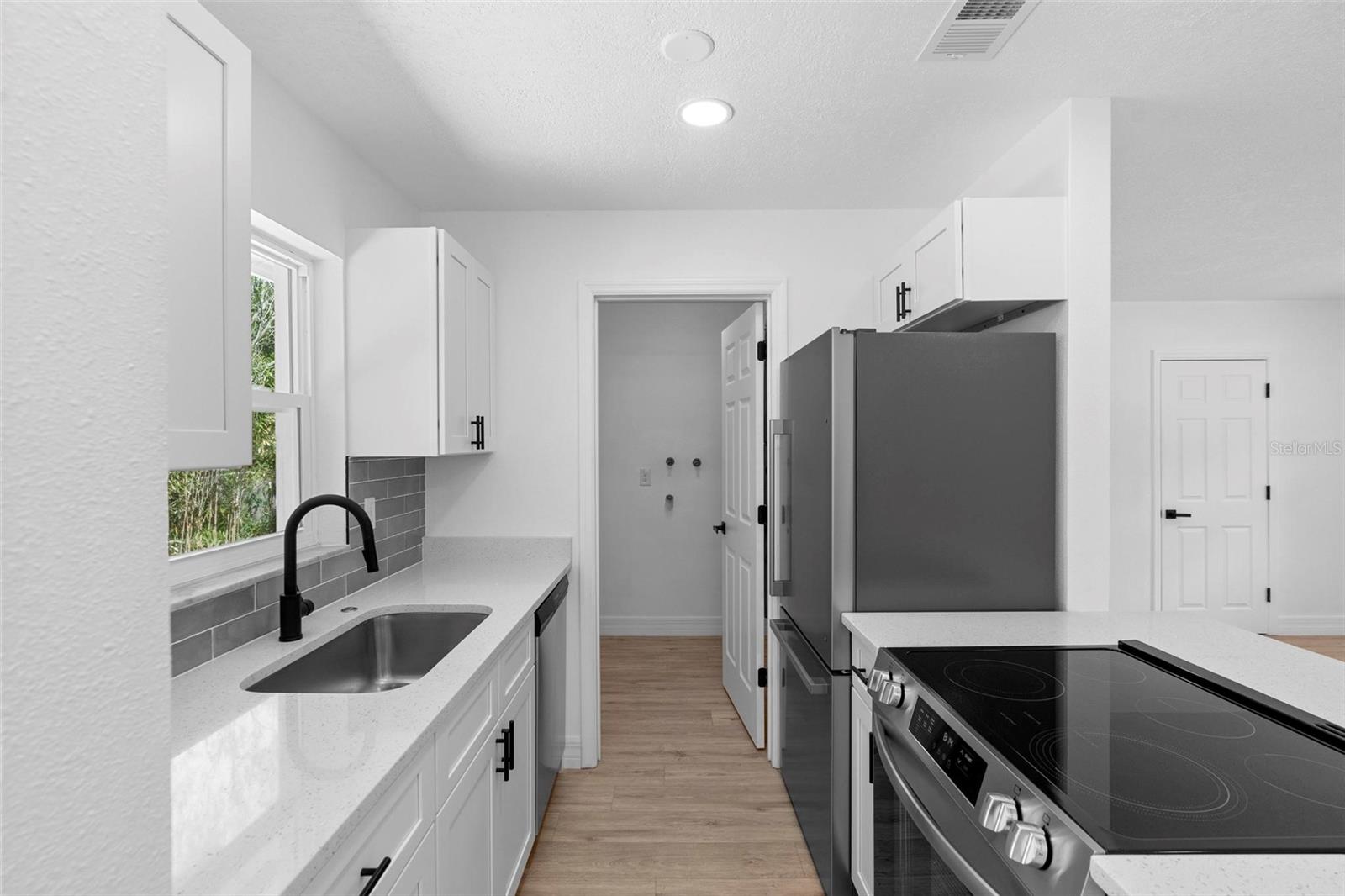 2240 CONWAY DR, DELTONA, FL, 32738