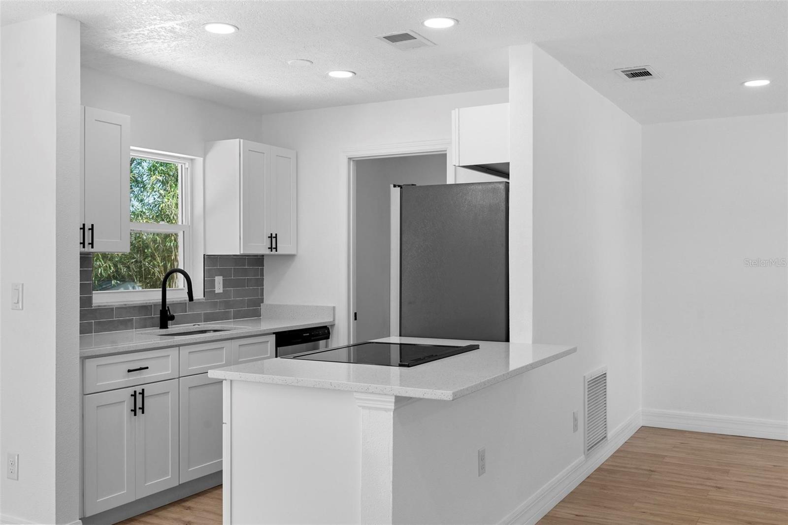 2240 CONWAY DR, DELTONA, FL, 32738