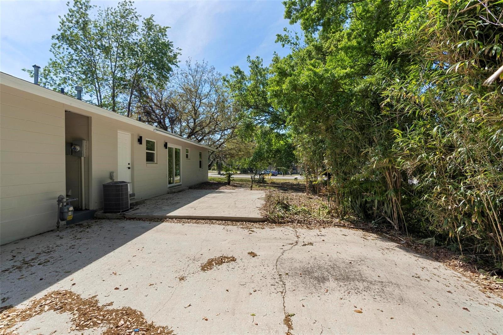 2240 CONWAY DR, DELTONA, FL, 32738