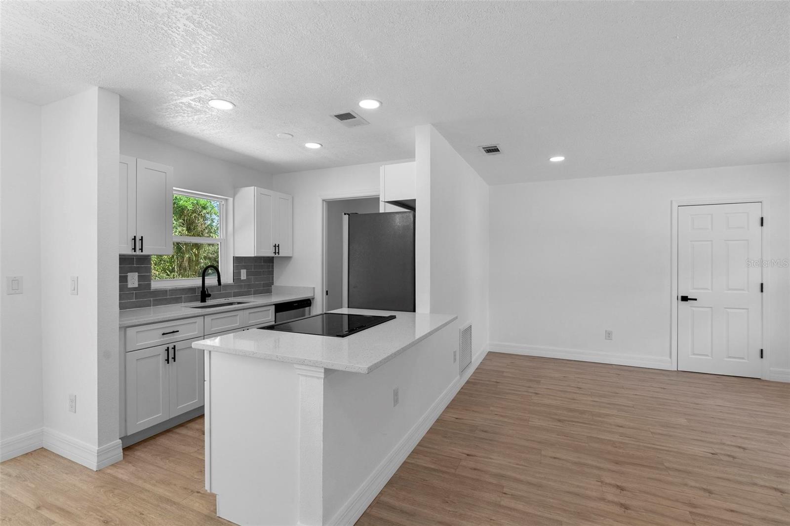 2240 CONWAY DR, DELTONA, FL, 32738