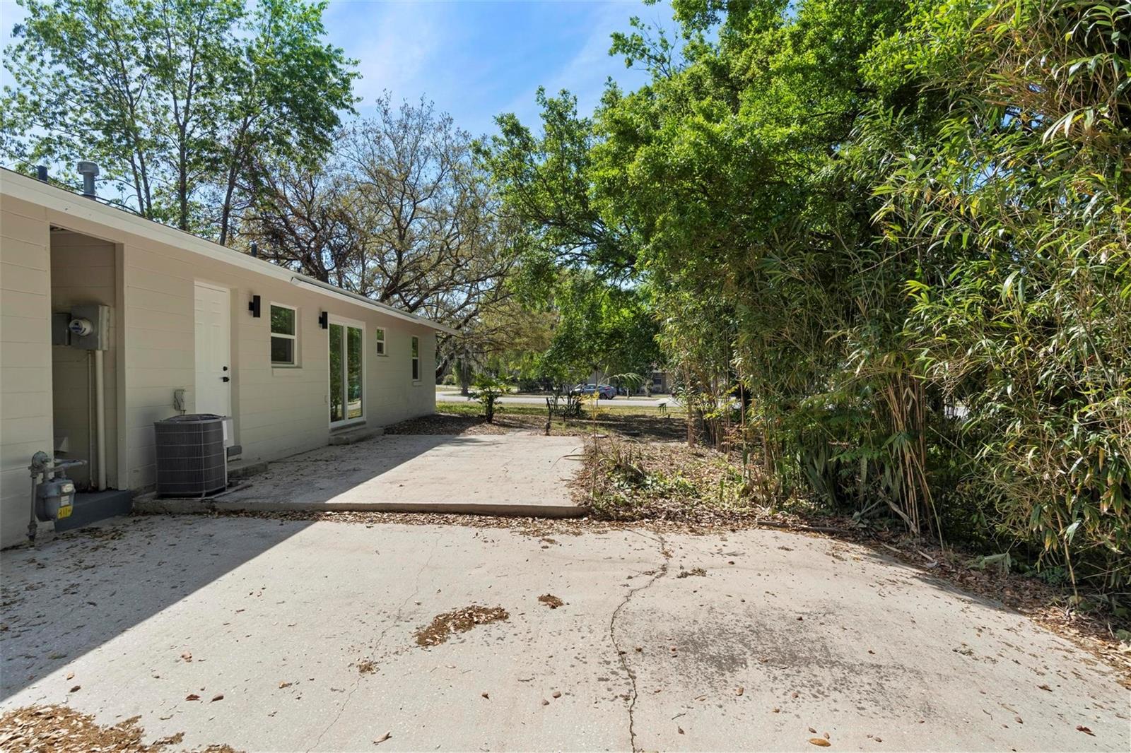 2240 CONWAY DR, DELTONA, FL, 32738
