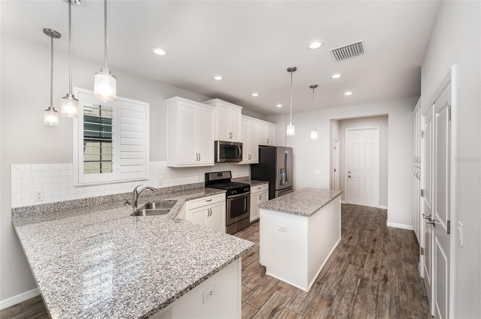 5710 COLONY GLEN RD, LITHIA, FL, 33547