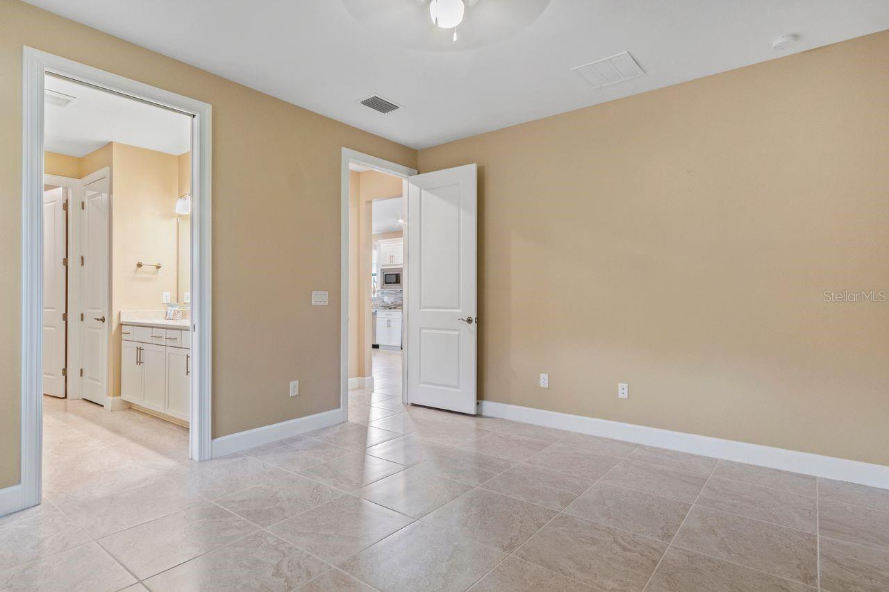 1352 RASPBERRY DR, NORTH PORT, FL, 34289