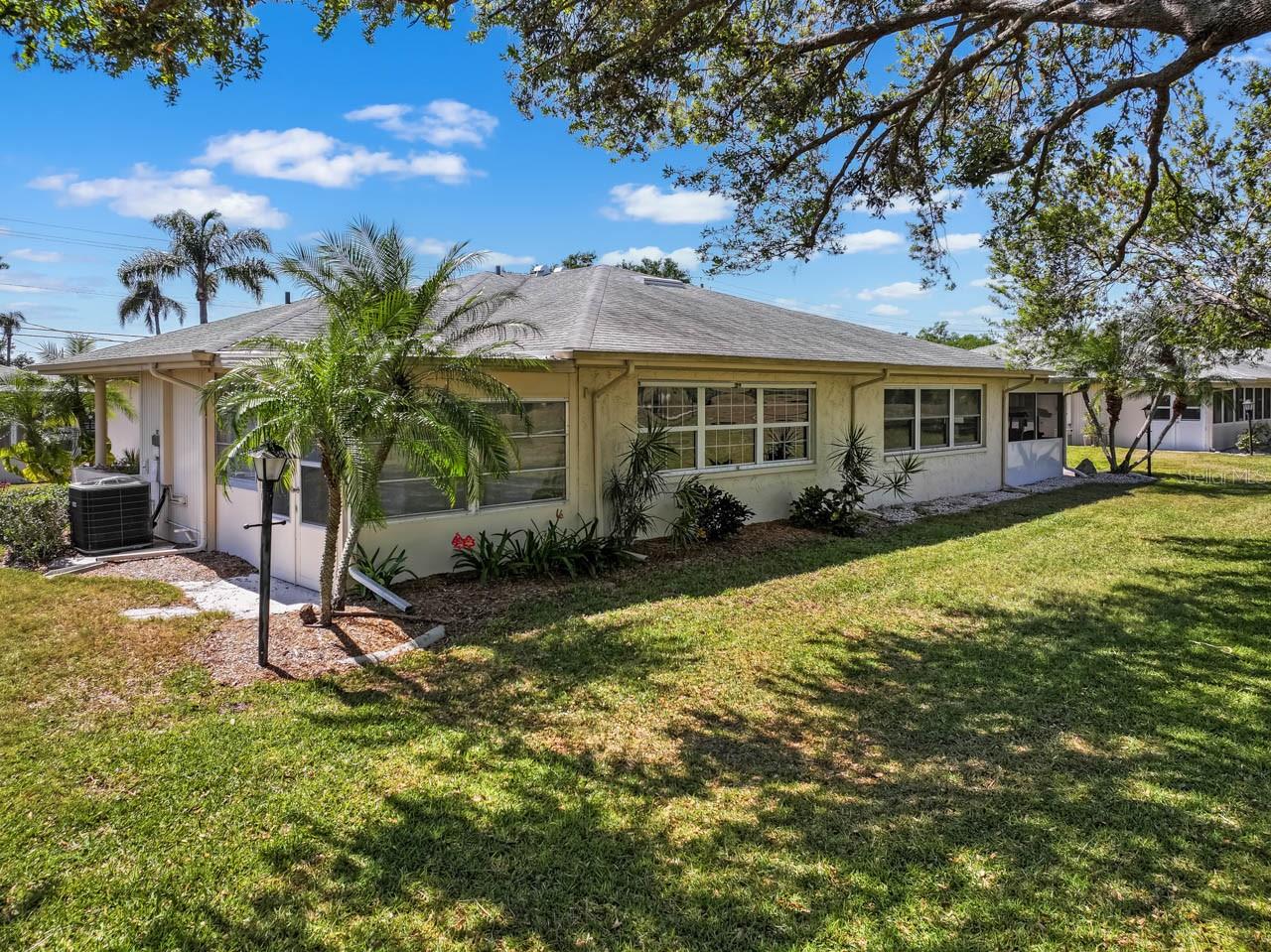 1901 CANTERBURY LN #14, SUN CITY CENTER, FL, 33573