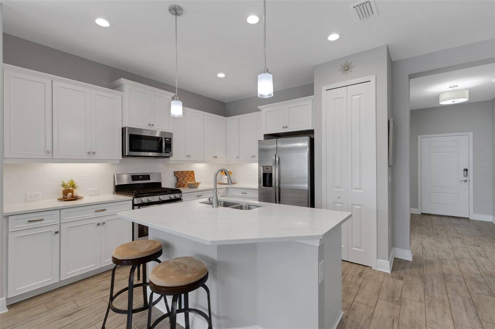 6255 CASSIA ST, BRADENTON, FL, 34203