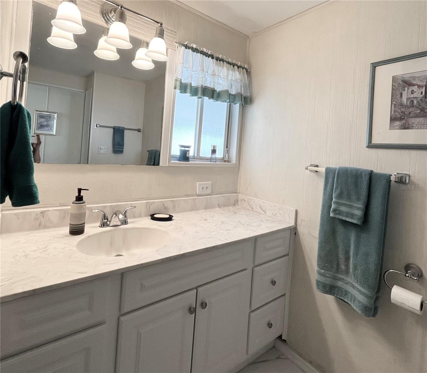 217 WATER OAK LN, SARASOTA, FL, 34237