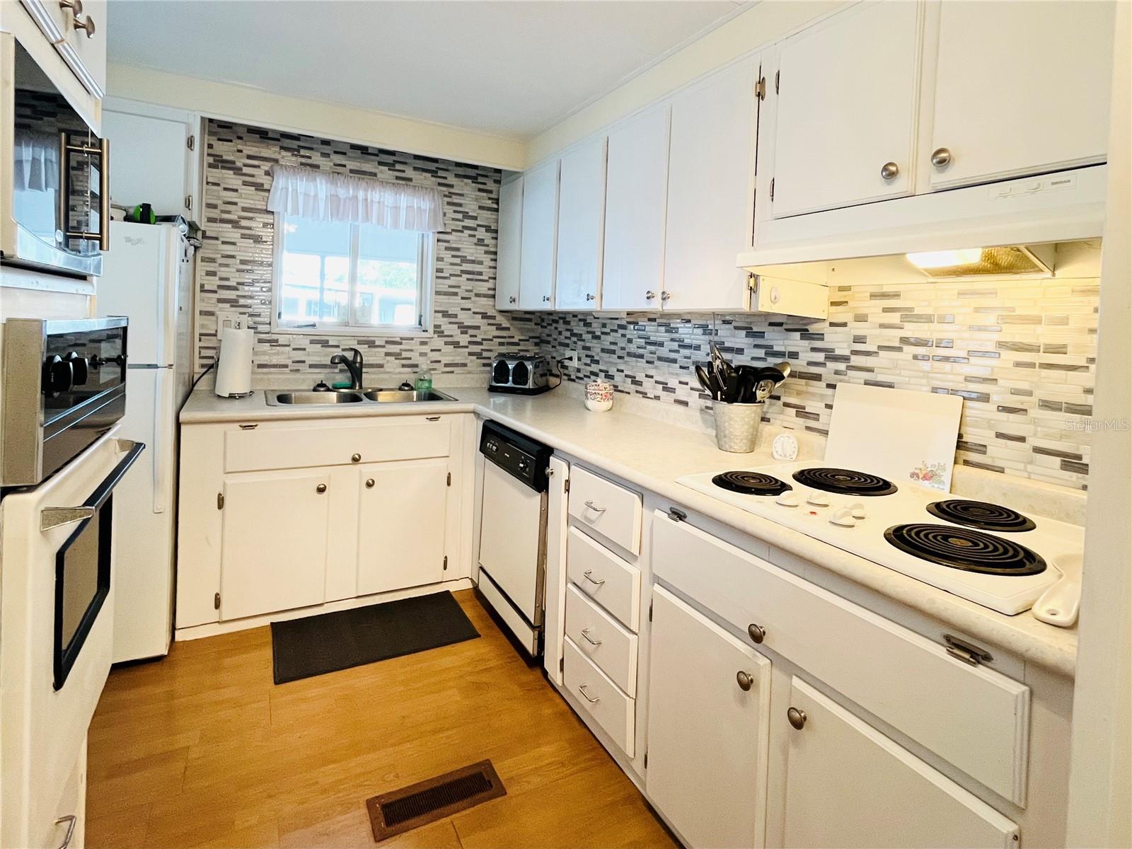 217 WATER OAK LN, SARASOTA, FL, 34237