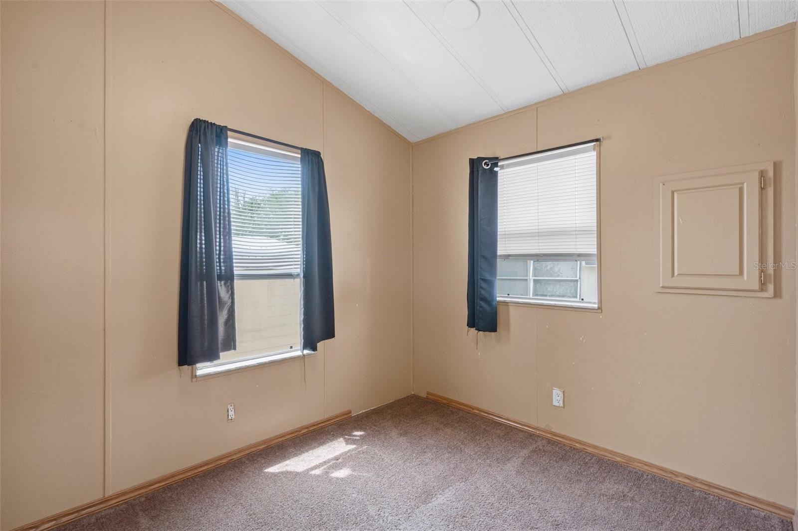 9580 GRAY FOX DR, WEEKI WACHEE, FL, 34613