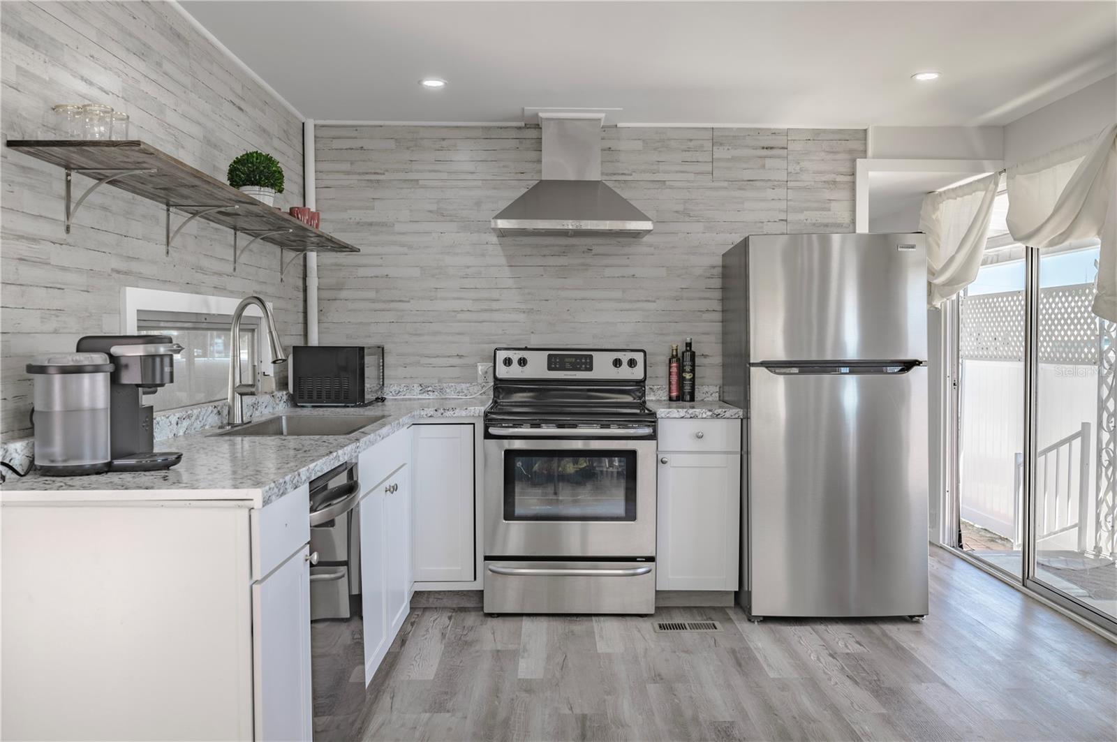 37234 CAROL AVE, ZEPHYRHILLS, FL, 33542