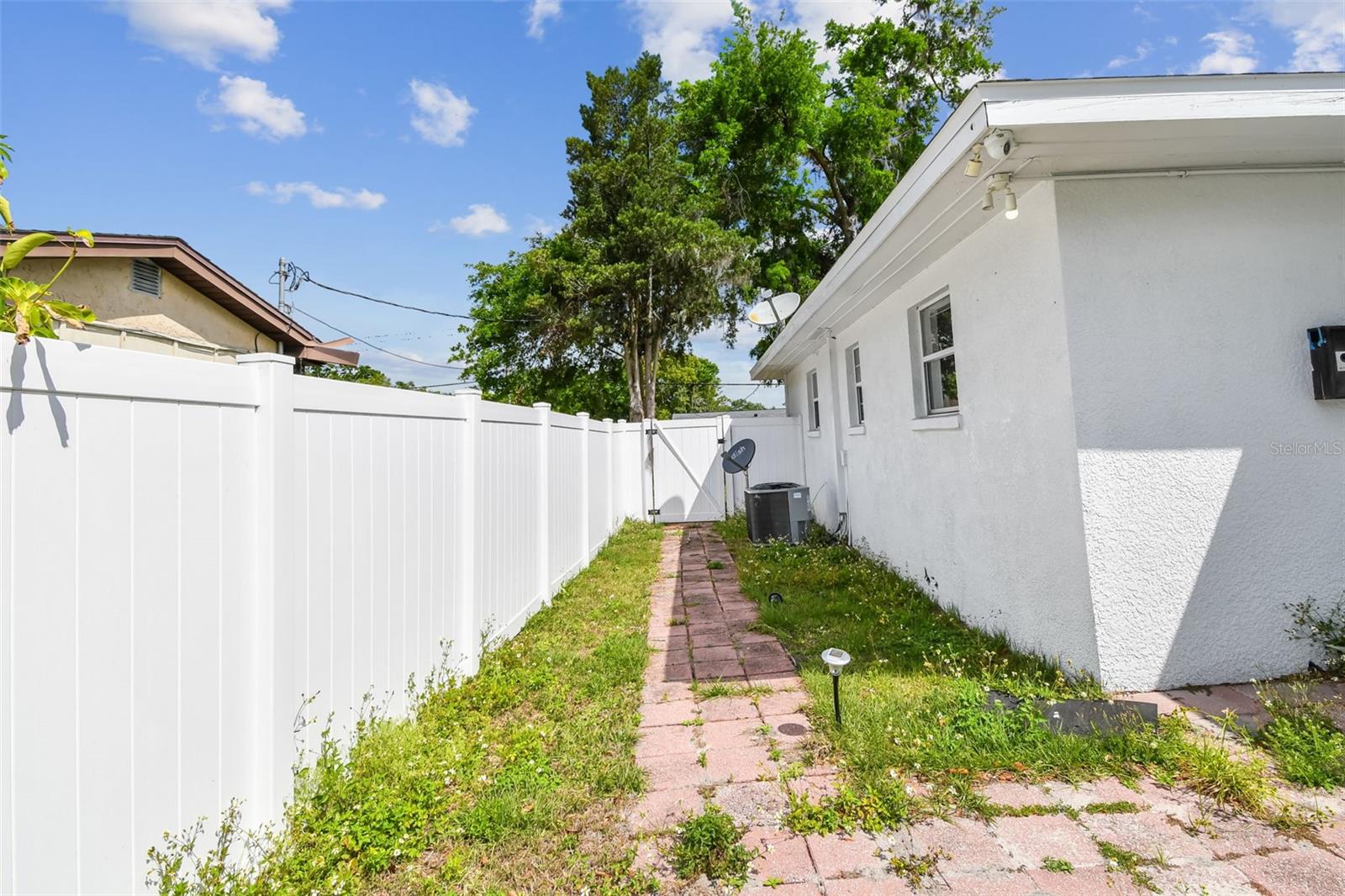 2001 SPOONER DR, PLANT CITY, FL, 33563