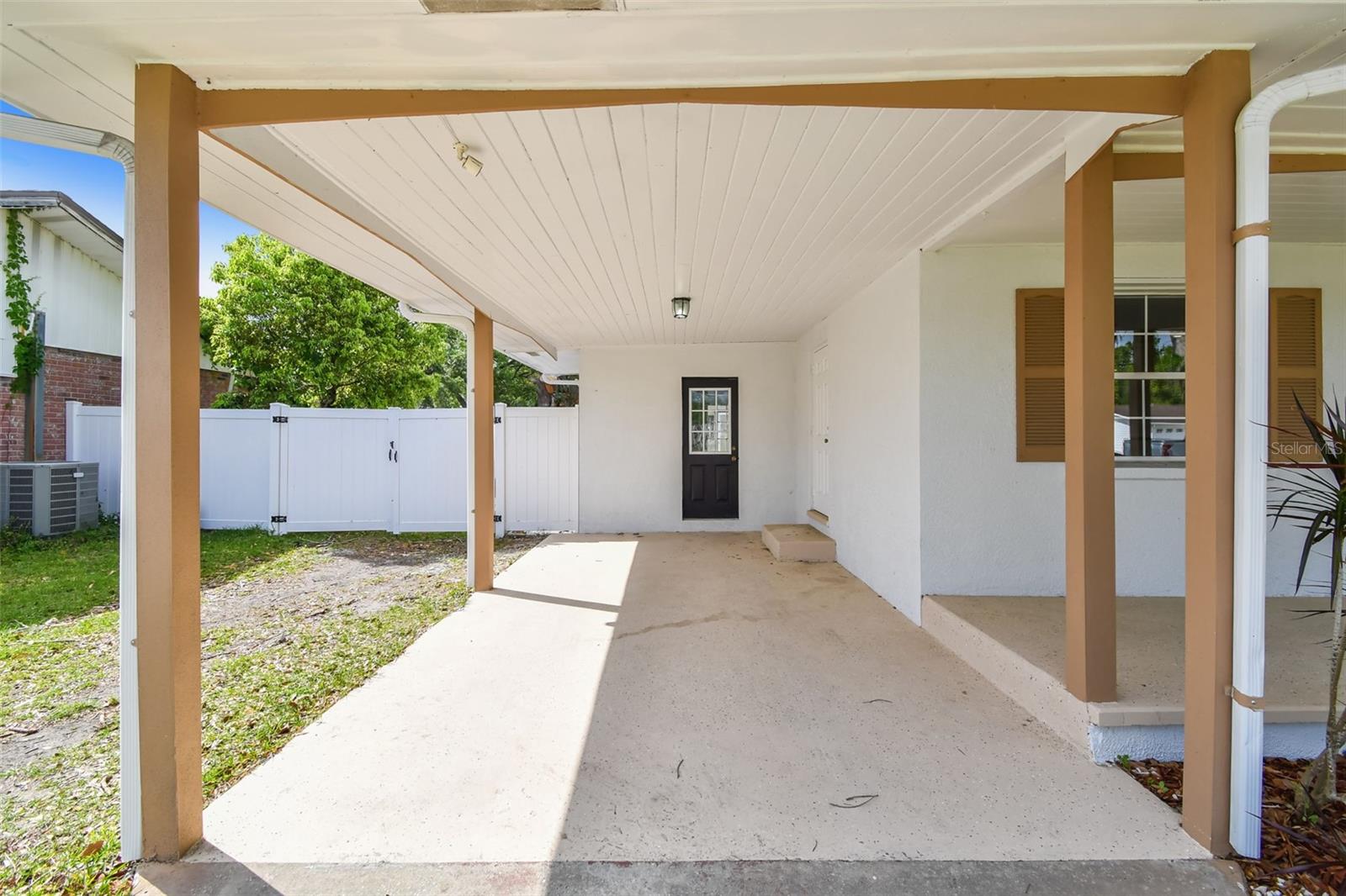 2001 SPOONER DR, PLANT CITY, FL, 33563