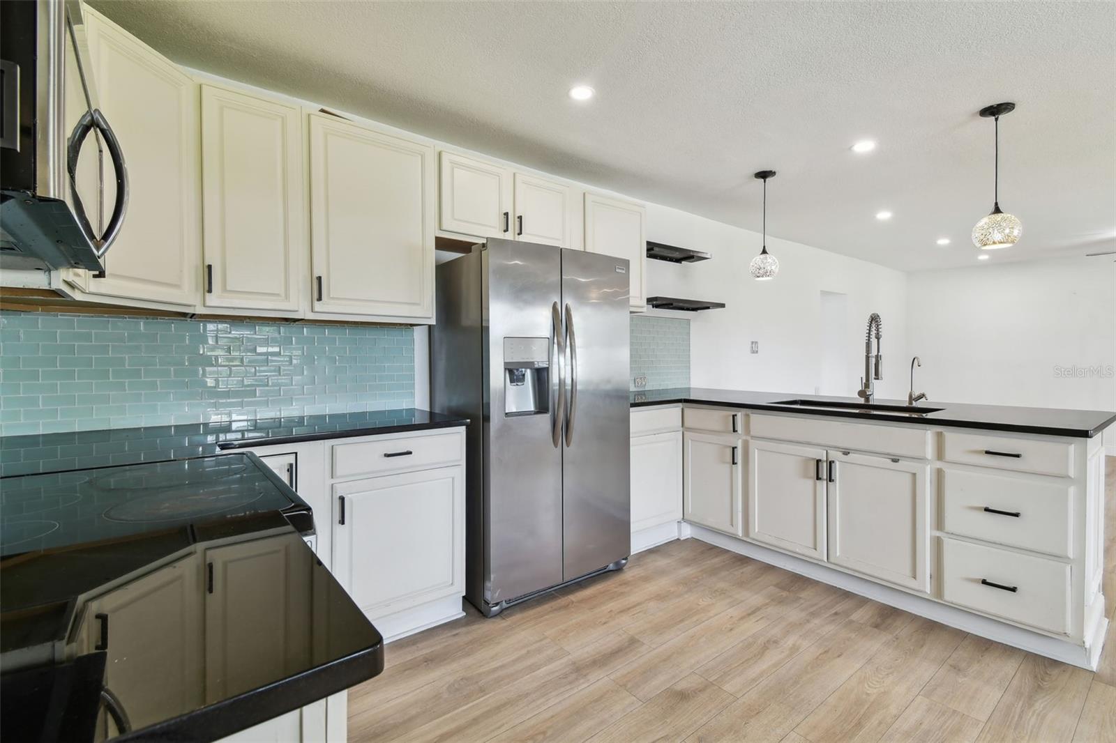 2001 SPOONER DR, PLANT CITY, FL, 33563