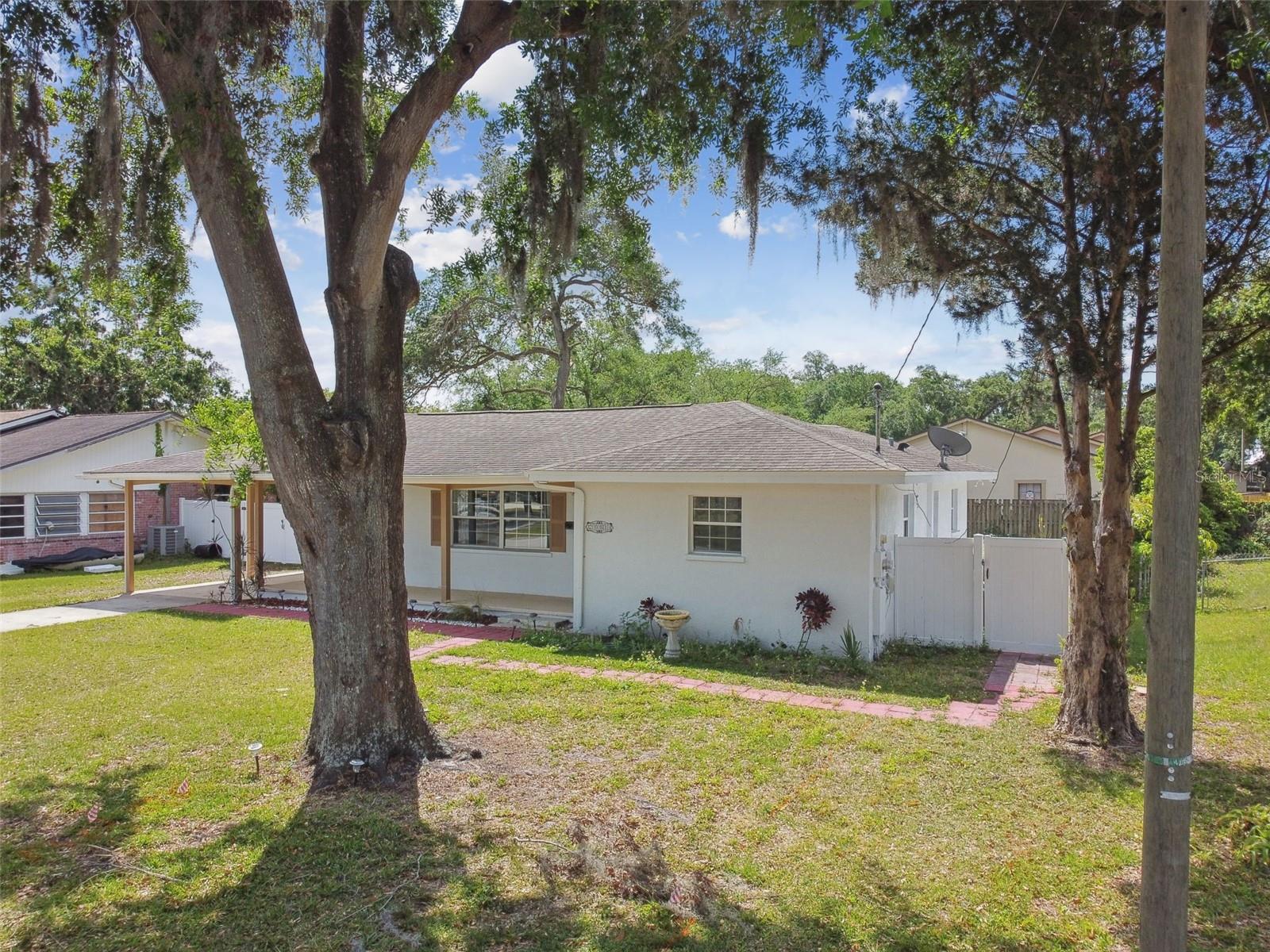 2001 SPOONER DR, PLANT CITY, FL, 33563