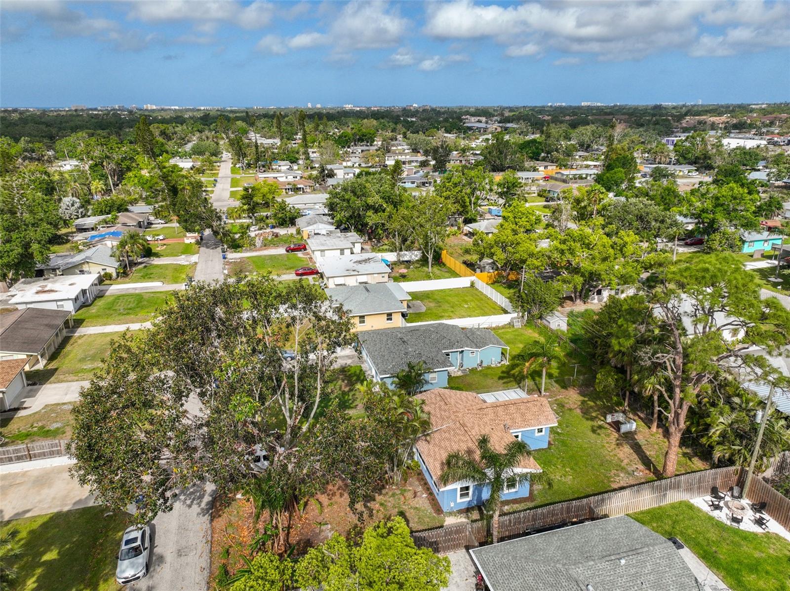 3241 WILLIAMSBURG ST, SARASOTA, FL, 34231