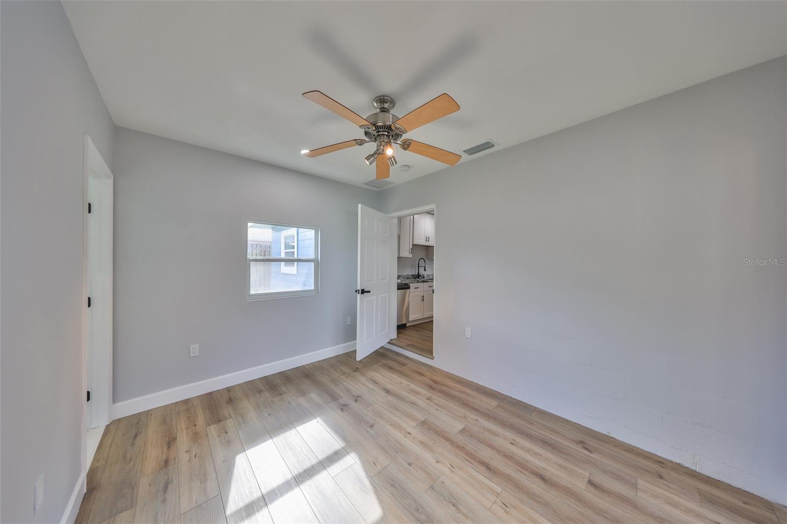3241 WILLIAMSBURG ST, SARASOTA, FL, 34231