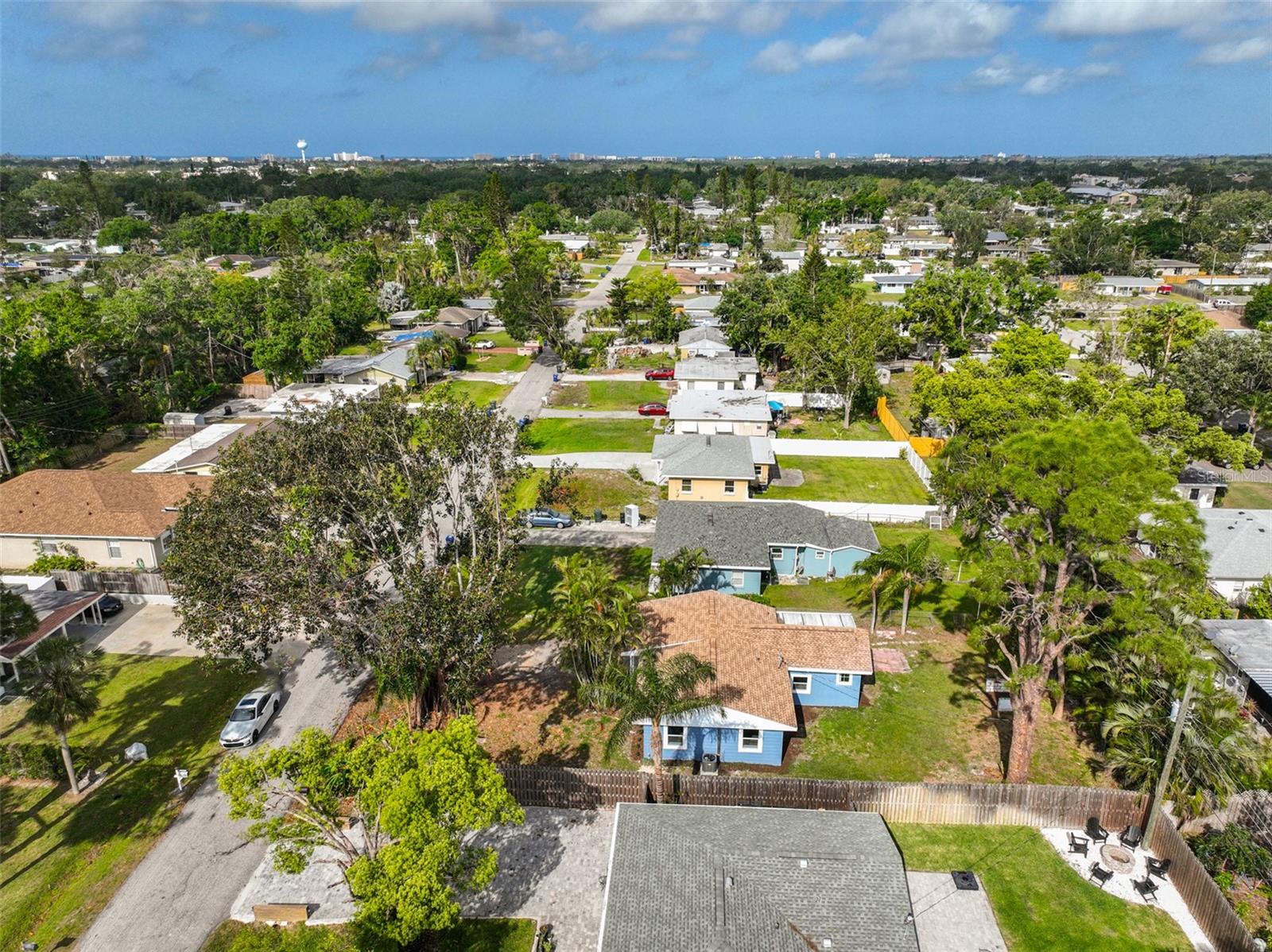 3241 WILLIAMSBURG ST, SARASOTA, FL, 34231