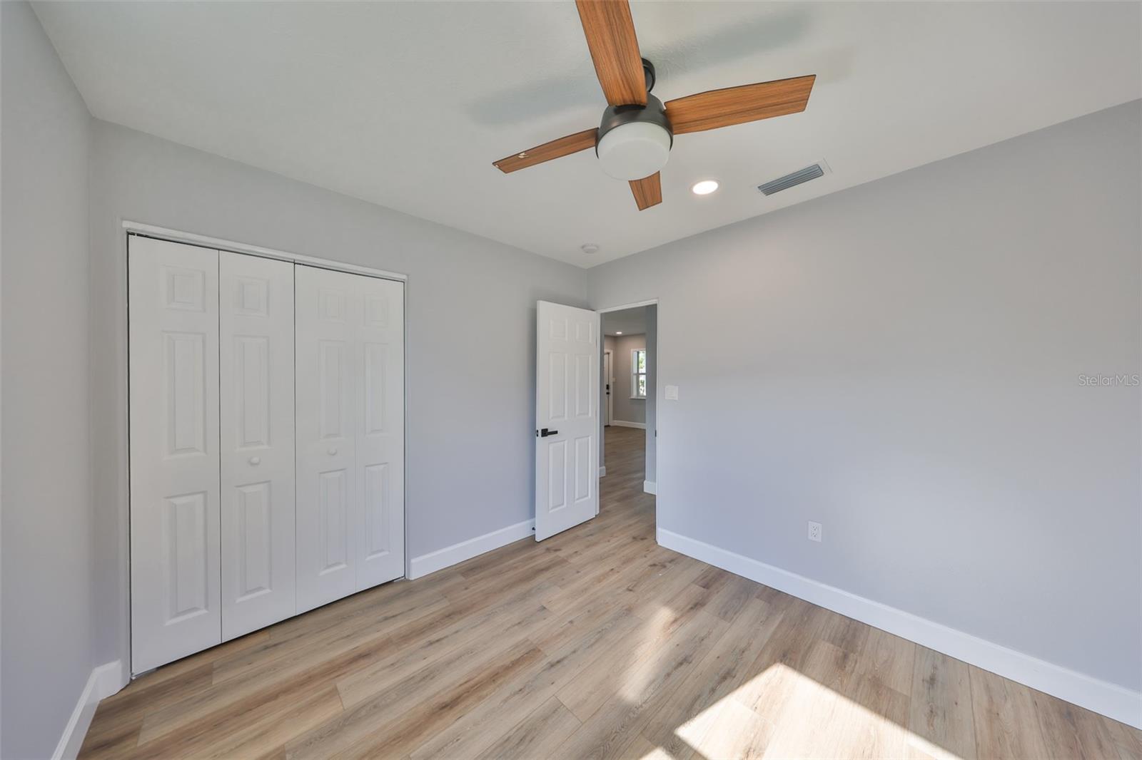 3241 WILLIAMSBURG ST, SARASOTA, FL, 34231