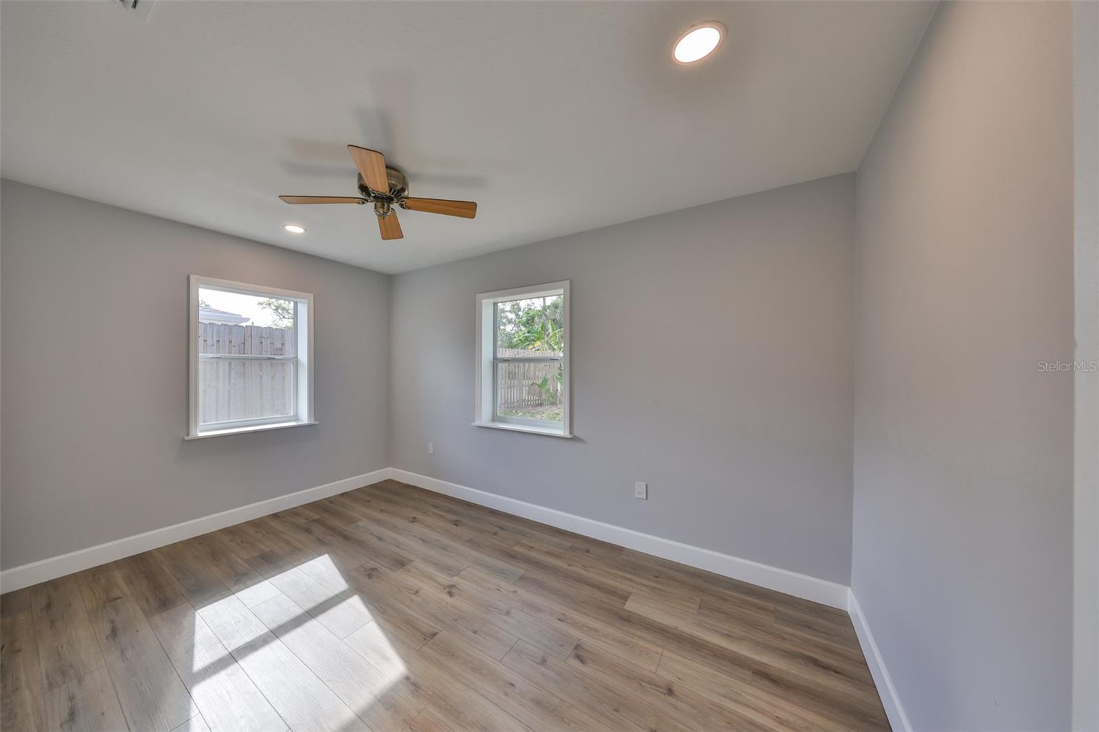 3241 WILLIAMSBURG ST, SARASOTA, FL, 34231