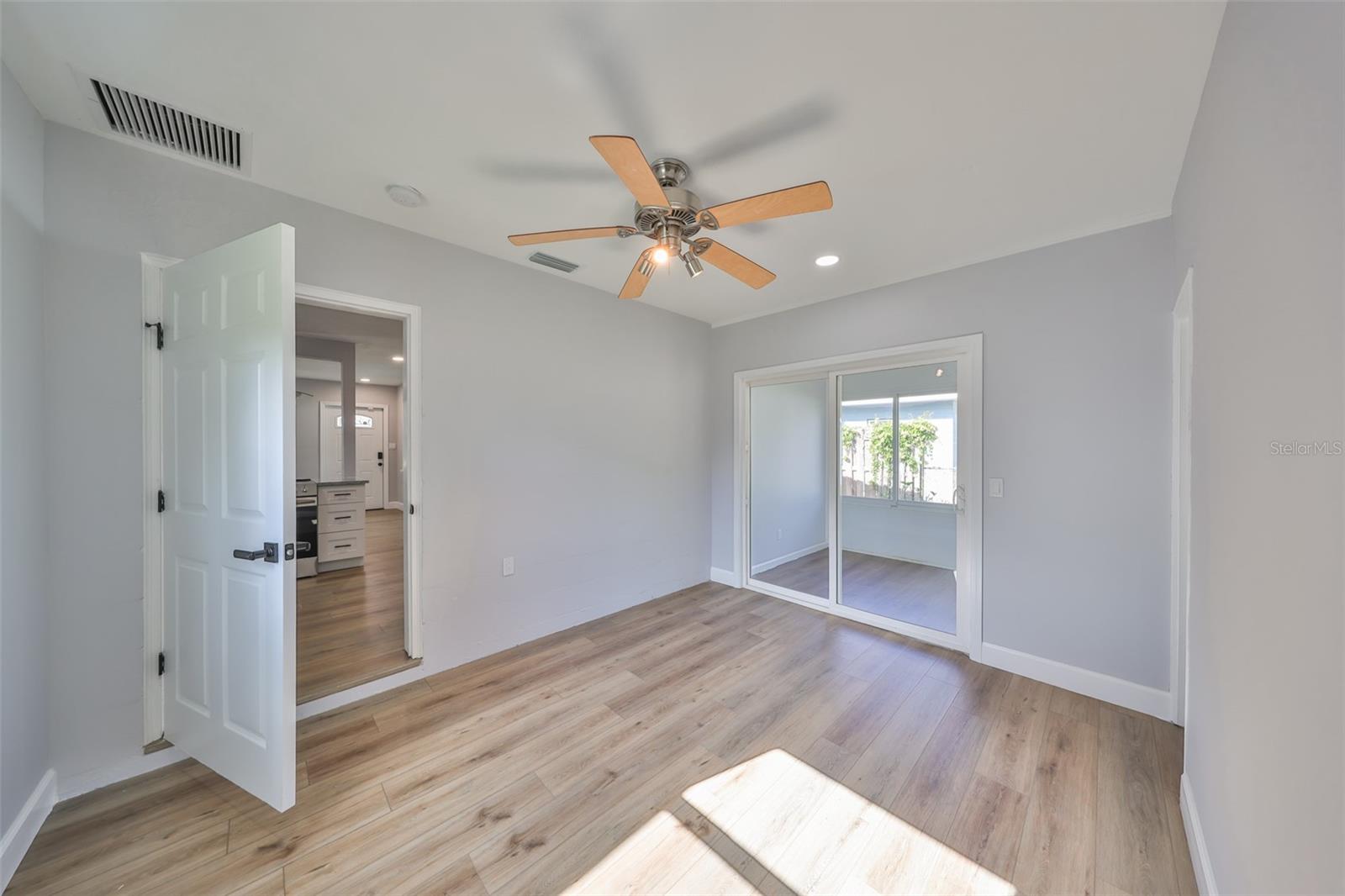 3241 WILLIAMSBURG ST, SARASOTA, FL, 34231