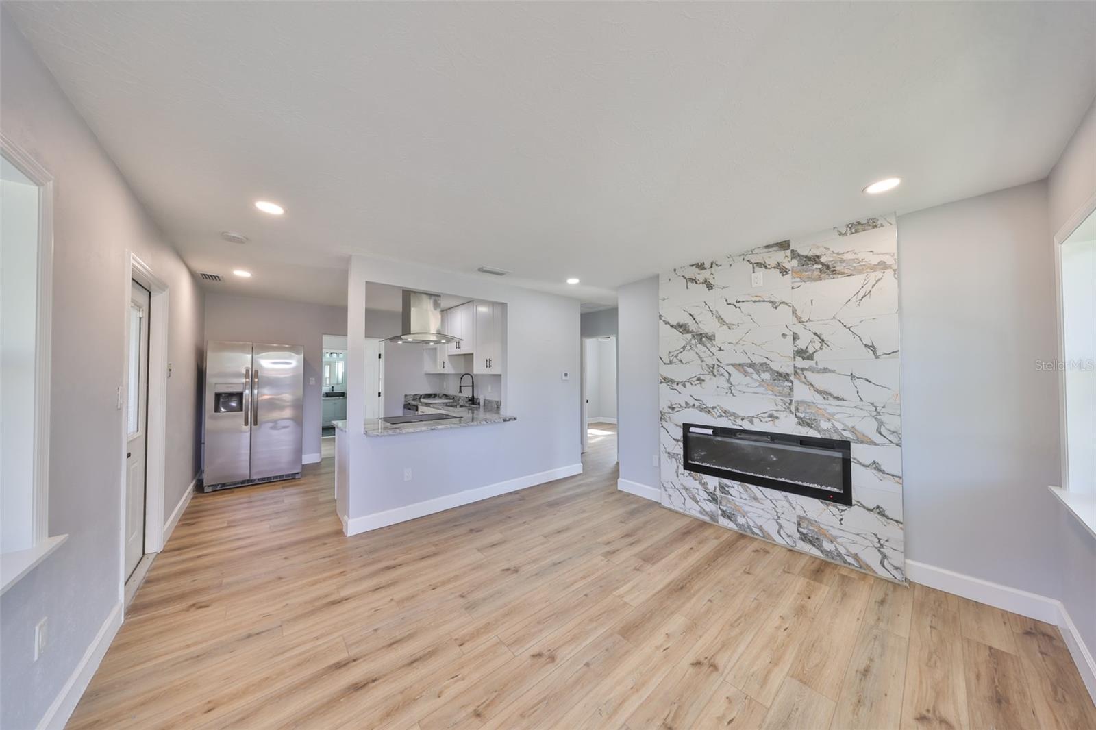 3241 WILLIAMSBURG ST, SARASOTA, FL, 34231