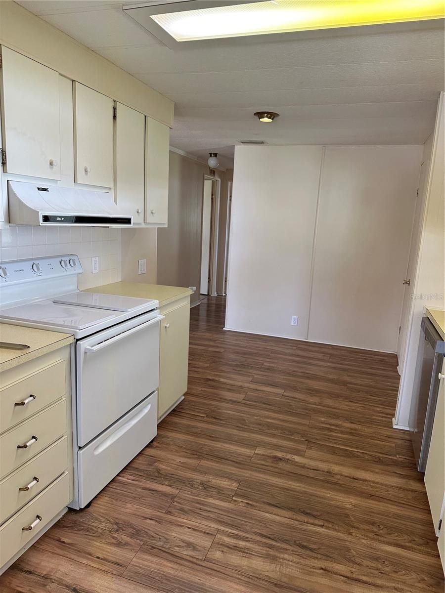 2020 E LAKE DR #GE, ZELLWOOD, FL, 32798