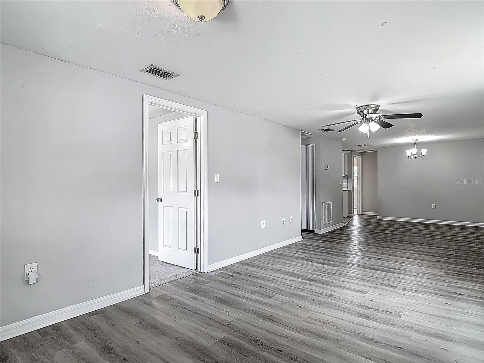 1403 E DR MARTIN LUTHER KING JR BLVD, PLANT CITY, FL, 33563