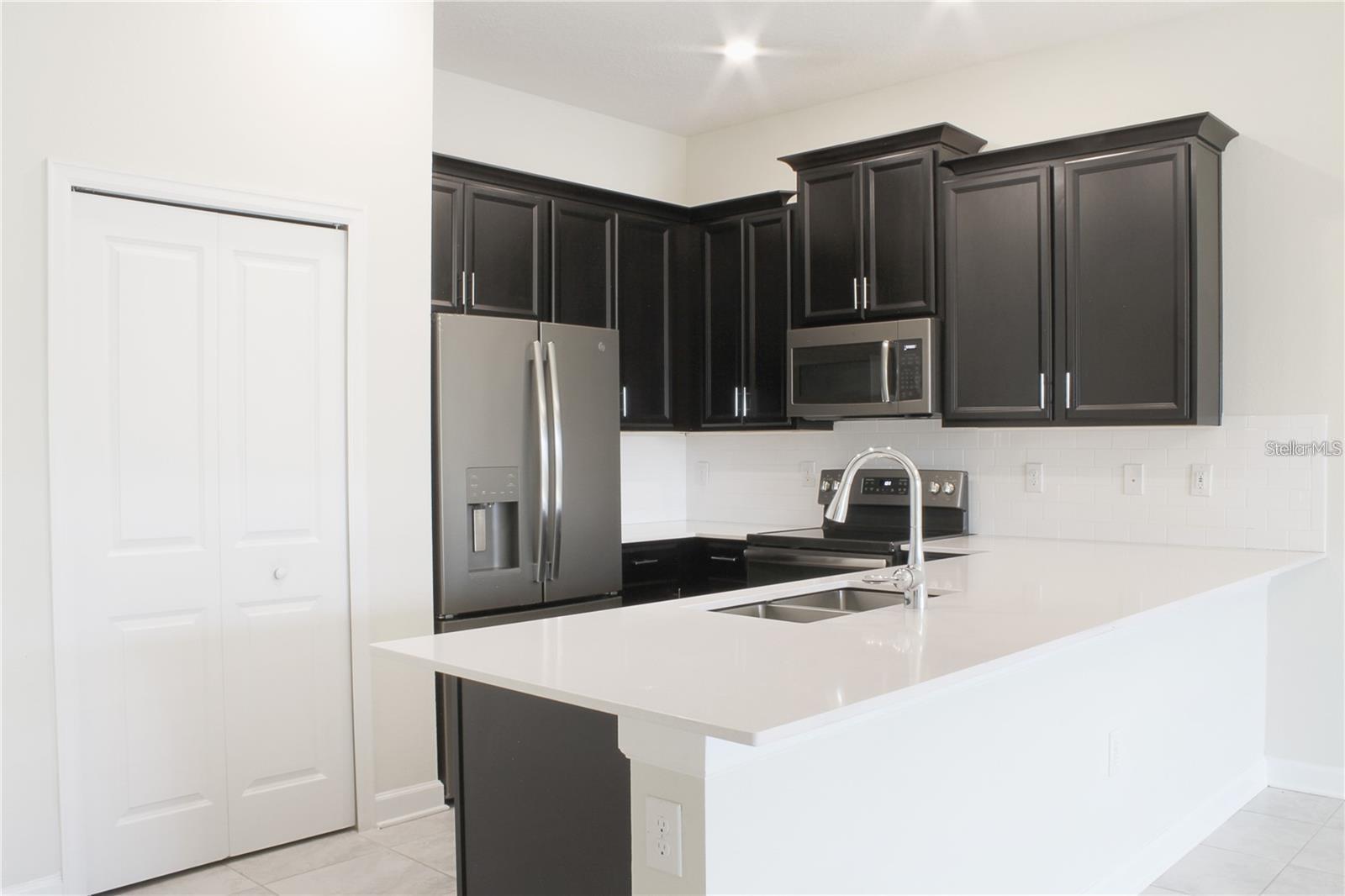659 OCEAN COURSE AVE, DAVENPORT, FL, 33896