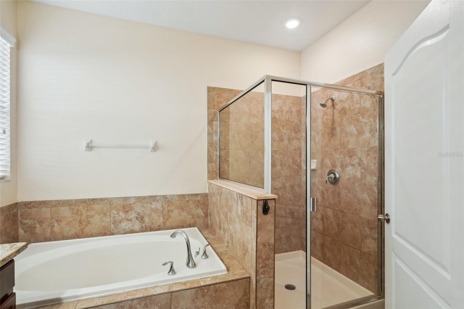 2332 DOVESONG TRACE DR, RUSKIN, FL, 33570