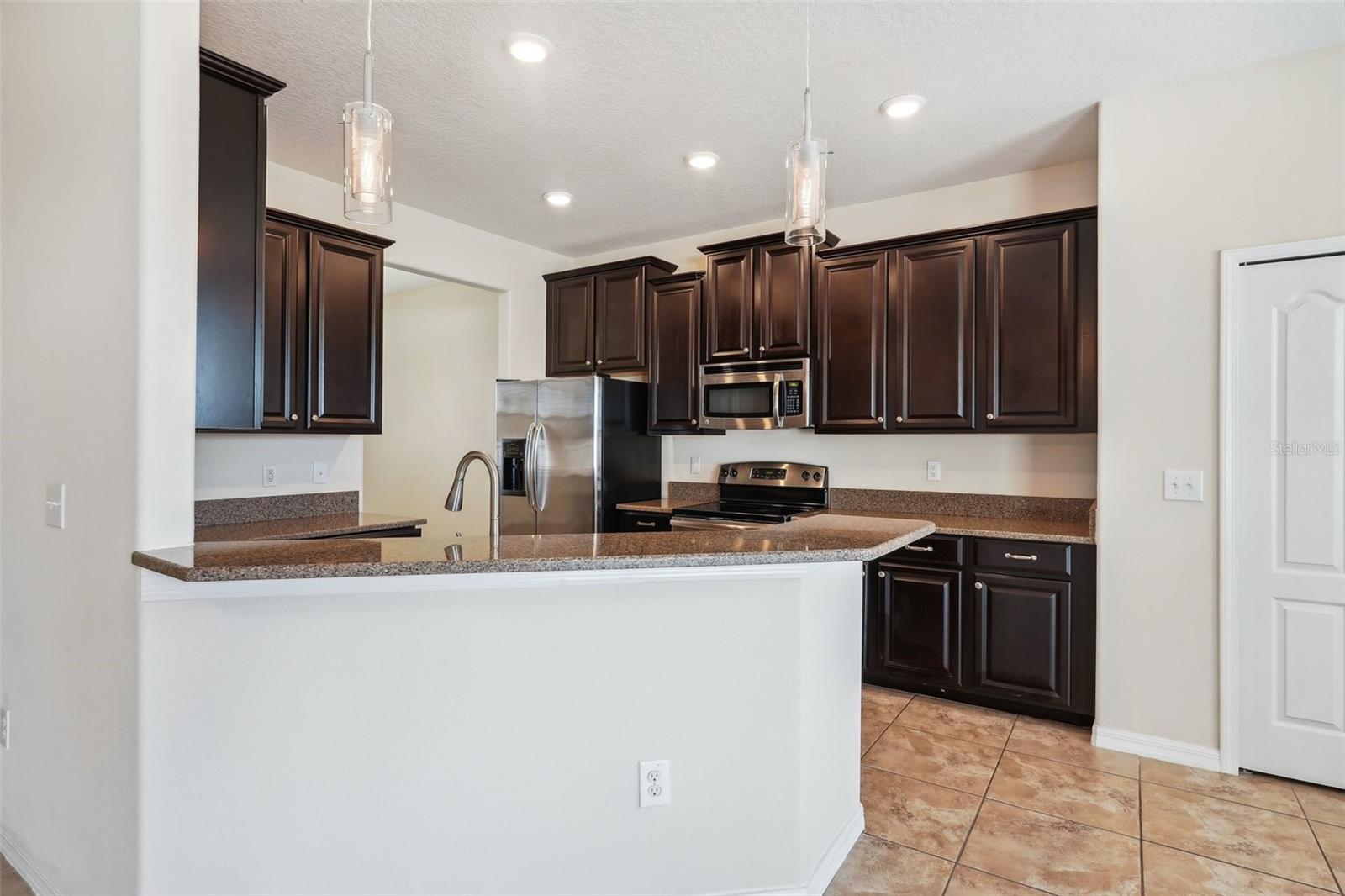 2332 DOVESONG TRACE DR, RUSKIN, FL, 33570