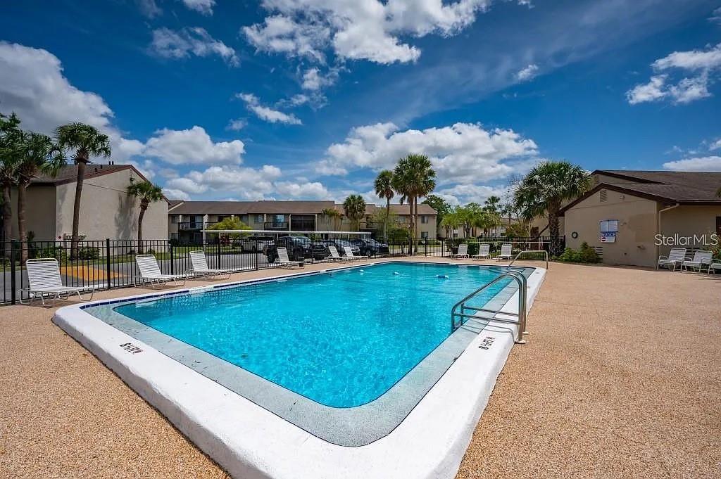2625 PINE LAKE TER #B, SARASOTA, FL, 34237