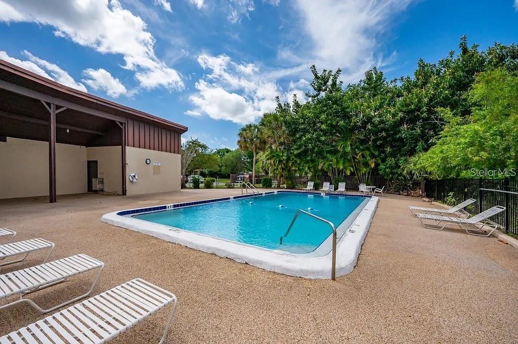 2625 PINE LAKE TER #B, SARASOTA, FL, 34237