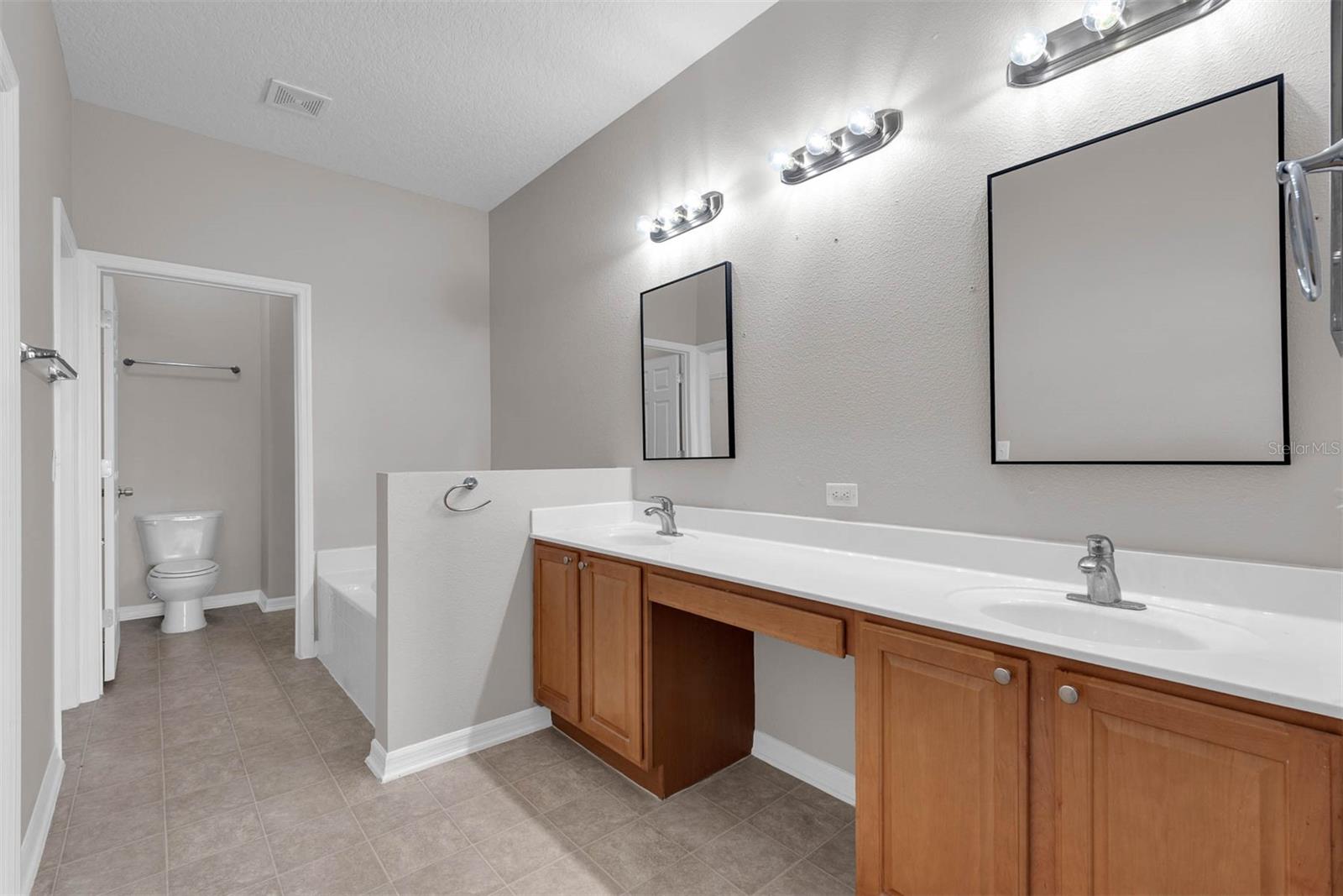 1028 MARIETTA LN, EUSTIS, FL, 32726
