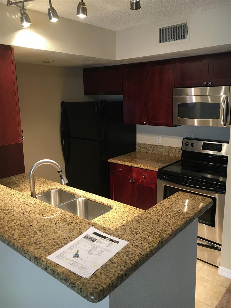 5120 CONROY RD #516, ORLANDO, FL, 32811