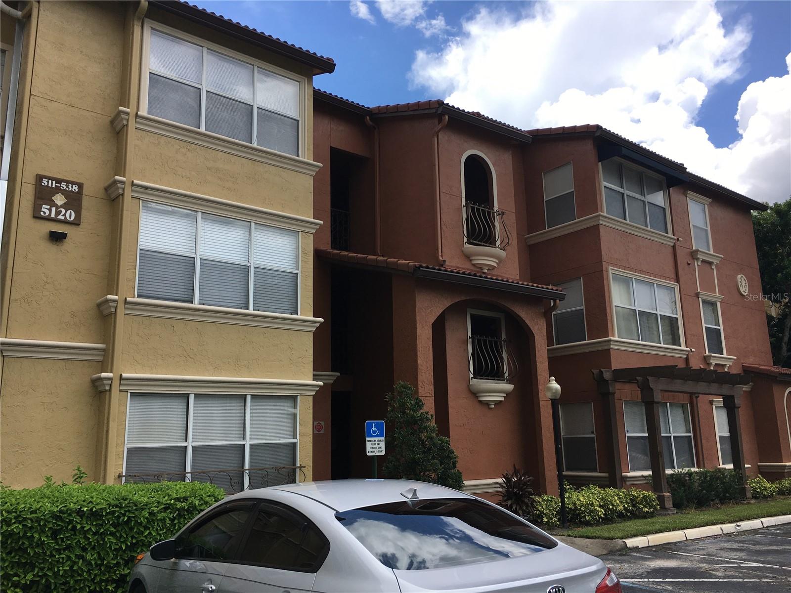 5120 CONROY RD #516, ORLANDO, FL, 32811