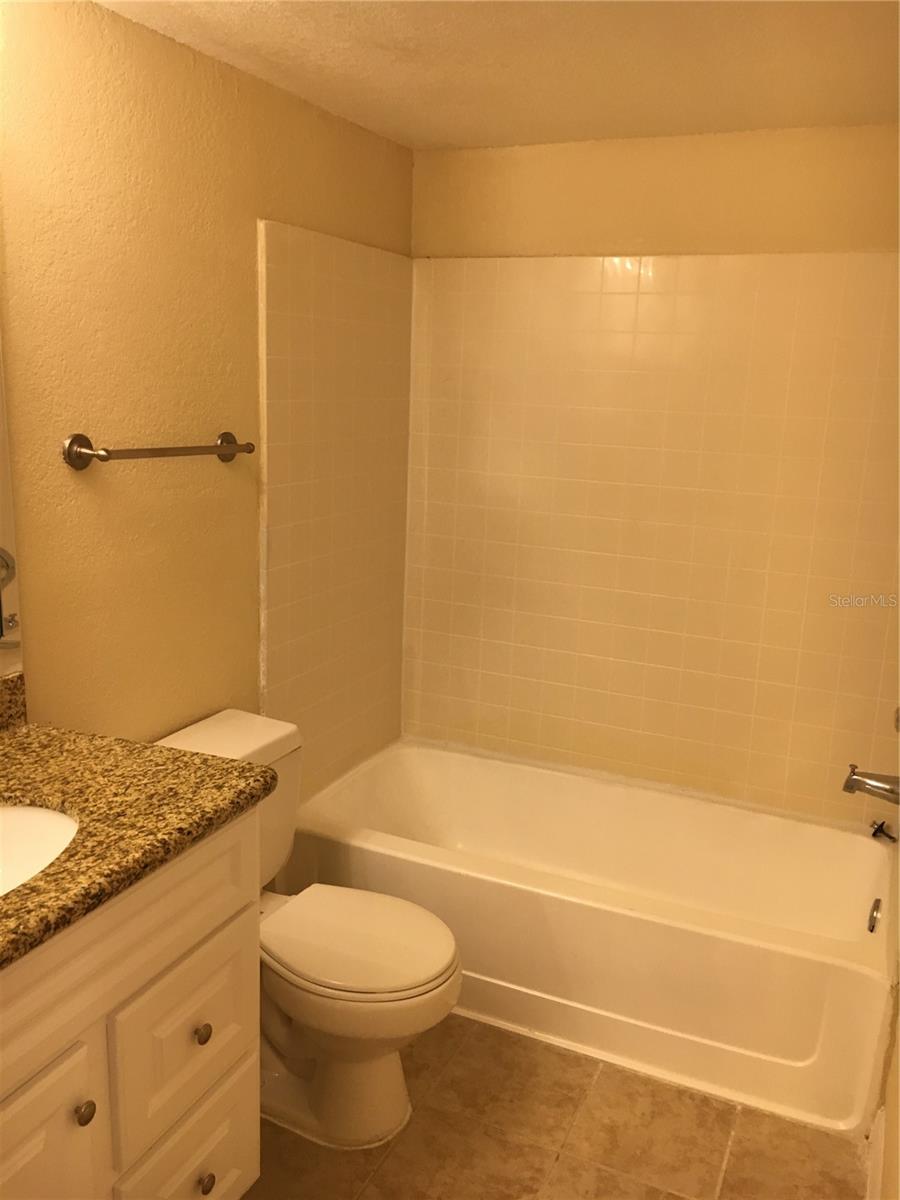 5120 CONROY RD #516, ORLANDO, FL, 32811
